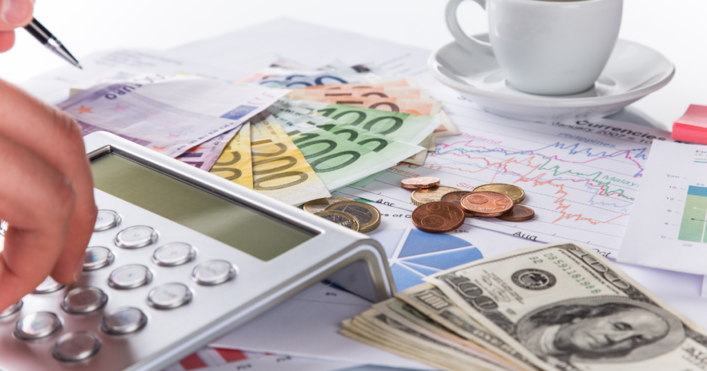 sell your business Keep Track of your Financials image